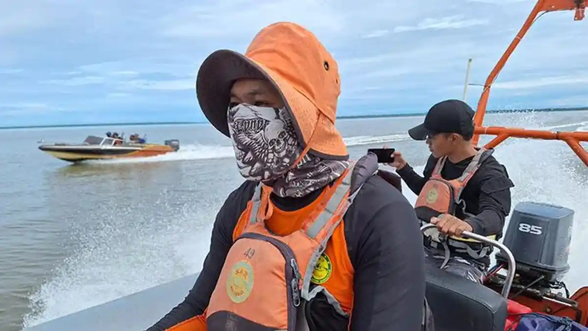 Speedboat 40 PK Terbakar di Perairan Asmat, 2 Orang Selamat 1 Orang Hilang