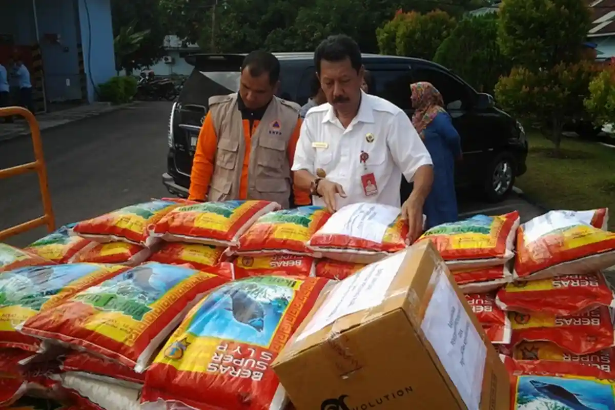 Pemerintah Riau dan Pemko Pekanbaru Kirimkan Satu Ton Bantuan ke Aceh