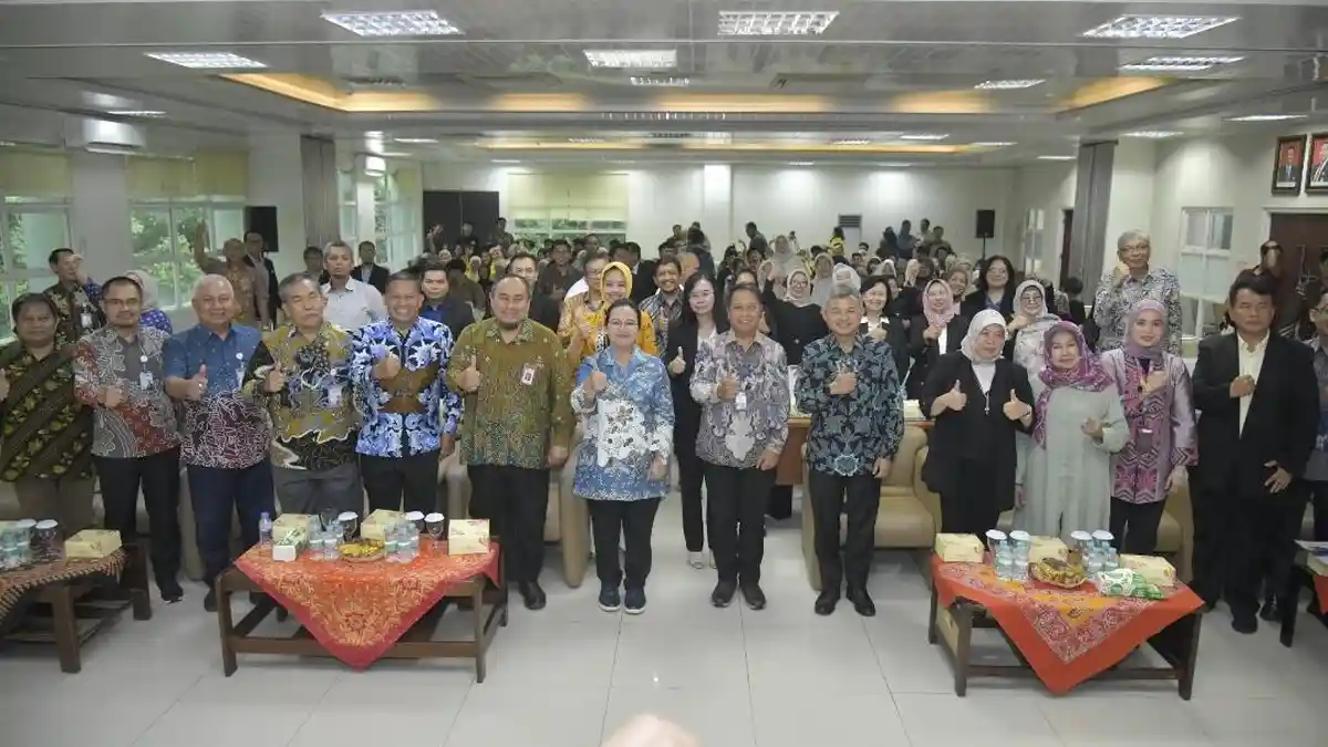 Hadiri Pelantikan Pengurus ISEI Semarang, Agustina Dorong Sinergi Lewat Program Waras Ekonomi