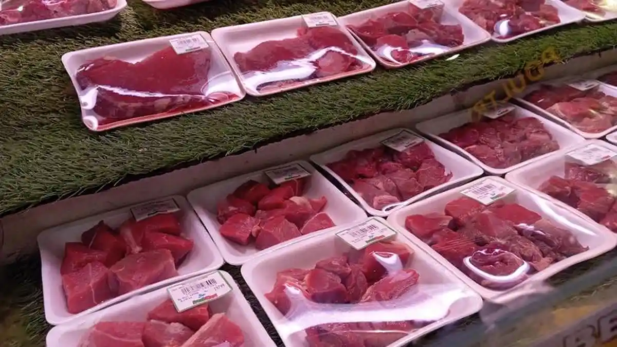 Berikut Info Harga Daging Ayam, Babi dan Sapi di Pasar Swalayan Manado Selasa 21 Januari 2025