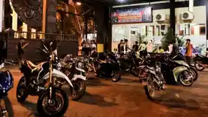 polres-lamongan-amankan-64-motor-knalpot-brong.jpg