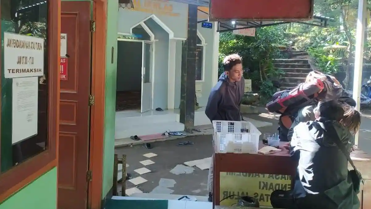 Pendakian Gunung Lawu Lewat Jalur Wilayah Karanganyar Tetap Buka Selama Libur Lebaran