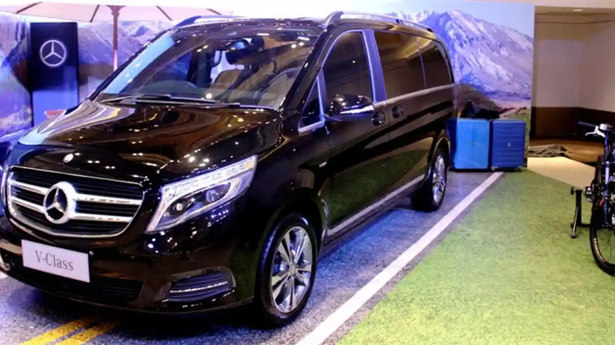 The New V-Class Hadirkan Pengalaman Berkendara MPV Mewah Khas Mercedes-Benz