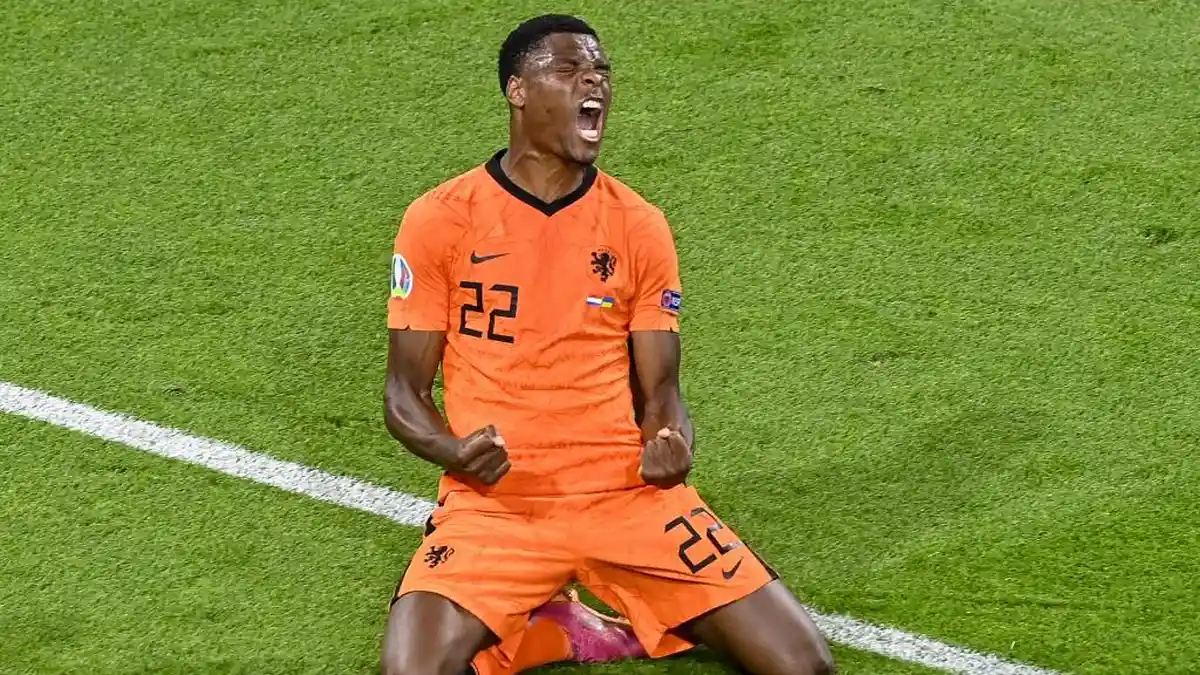 Profil Denzel Dumfries, Bek Sayap Belanda yang Rajin Cetak Gol di Euro 2020