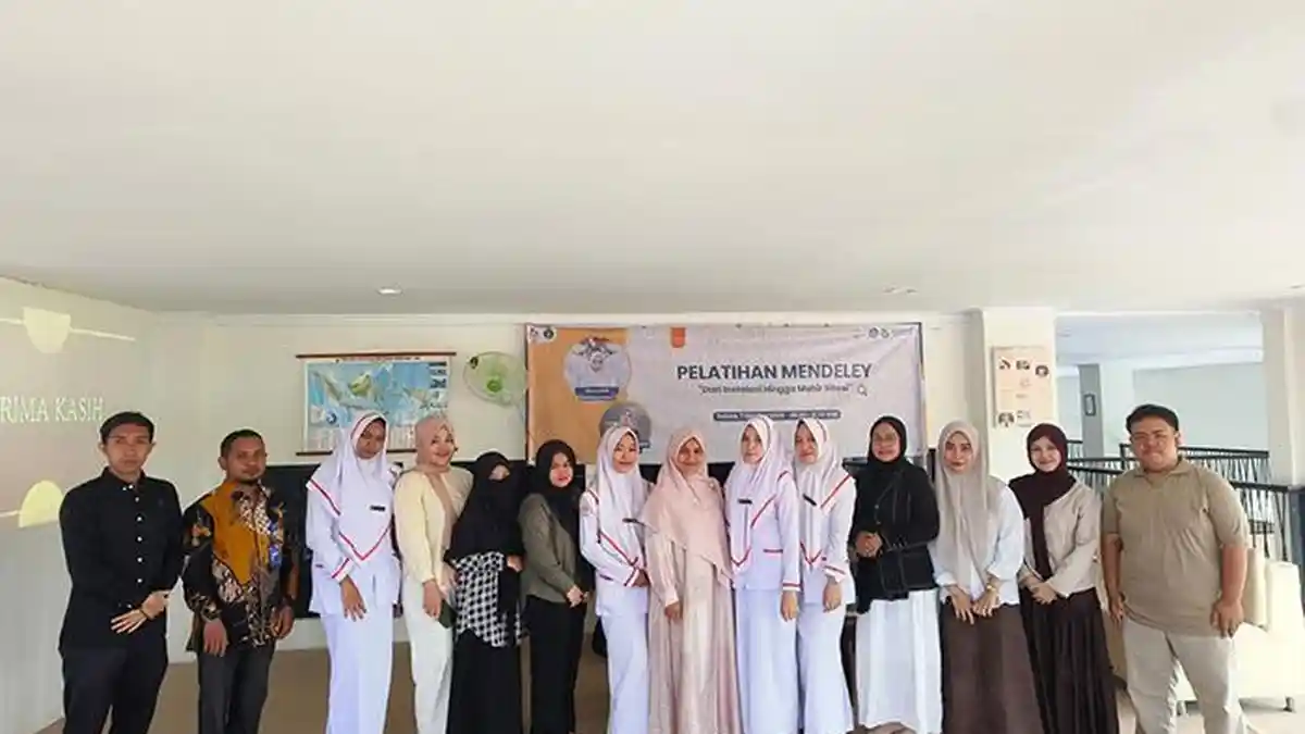 Pusat Perpustakaan UBBG Latih Pemustaka Cara Menggunakan Aplikasi Mendeley