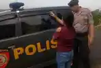 korban-perkosa-dijemput-polisi.jpg