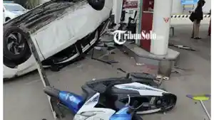 HILANG-KENDALI-Kondisi-Mobil-Honda-Mobilio-berplatnomor-AE-1435-JT-222.jpg
