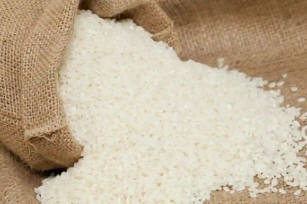 Kepala BPS Menyebut Beras dan Rokok Berpengaruh Besar pada Tingkat Kemiskinan