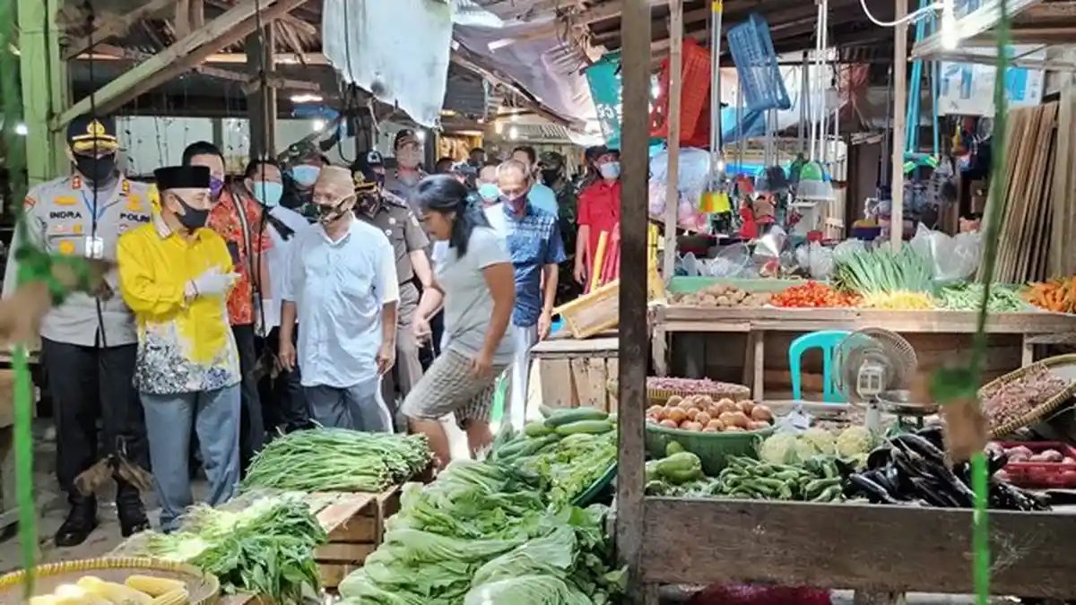 Persiapan New Normal di Pelalawan, Forkopimda Tinjau Pusat Perbelanjaan Hingga Pasar Tradisional