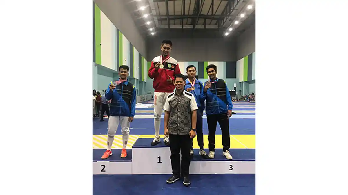 Iqbal Tambah Satu Emas Kalbar di Kejurnas Anggar