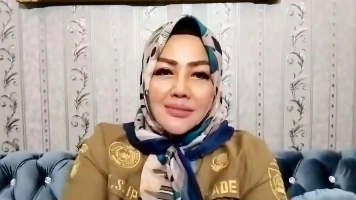 Diduga Tertawakan Nasi Kotak Saat Pelantikan Bupati Bogor, Ini ...
