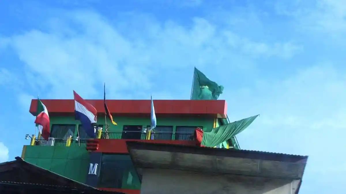 Bendera Belanda Banyak Berkibar di Ambon dan Ternate