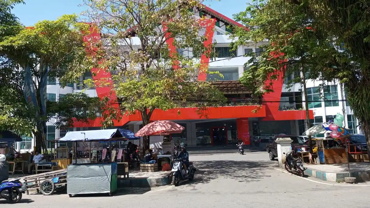 DPRD Rencana Panggil Disperindag Bahas Manajemen Masohi Plaza