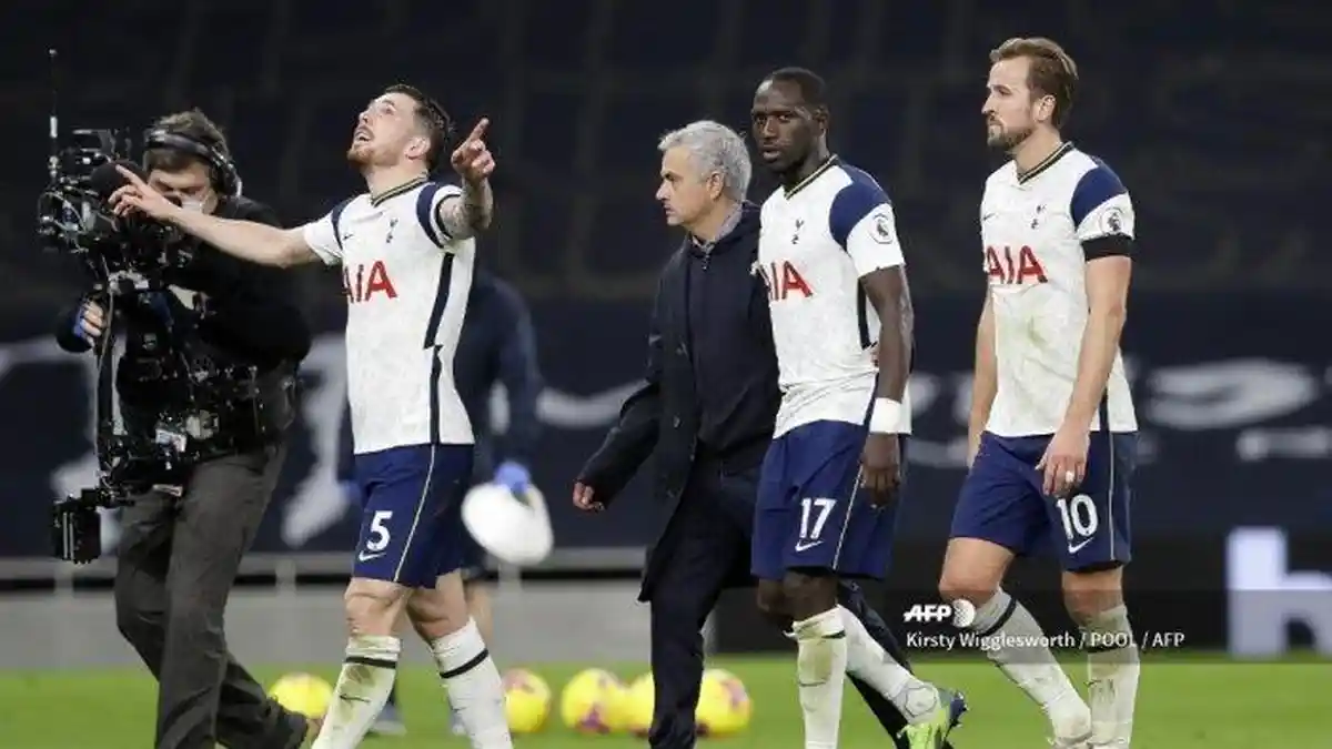 Hattrick Mislav Orsic Hancurkan Tottenham Hotspur, Jose Mourinho Berang, Dinamo Zagreb Unggul 3-0