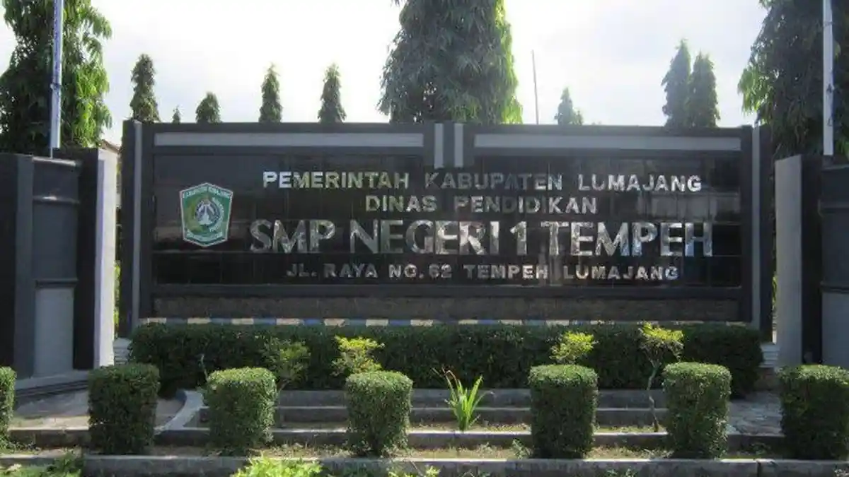 Dana BOS 2026 SMP di Lumajang Rp 36,1 Miliar, SMP Negeri 1 Tempeh Kelola Rp 1,1 Miliar - Tribunbatam.id