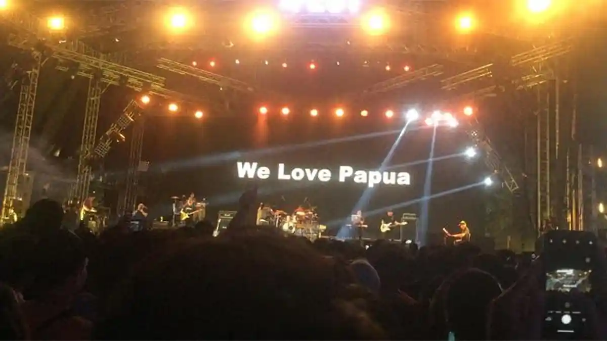 Glenn Fredly Serukan Perdamaian untuk Papua di Synchronize Fest 2019