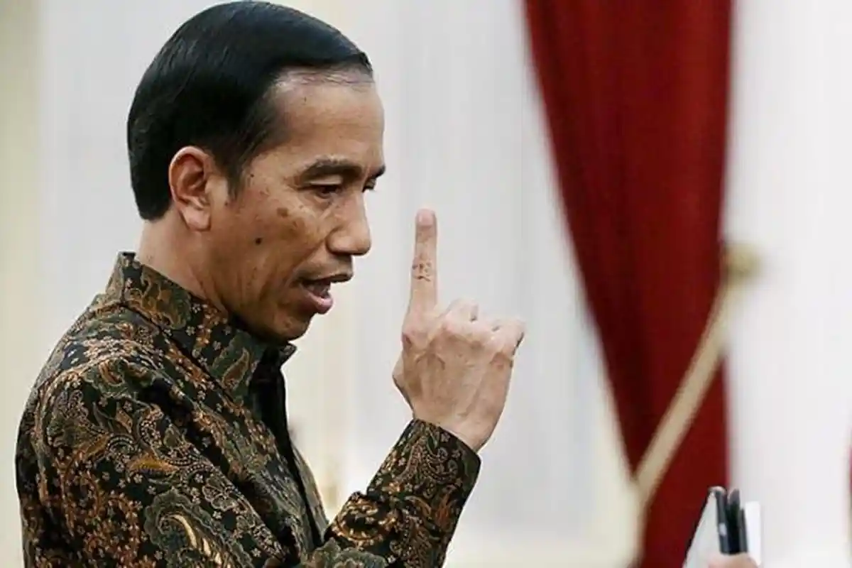 Jokowi: Kurva Positif Virus Corona Harus Turun Mei, Dengan Cara Apapun