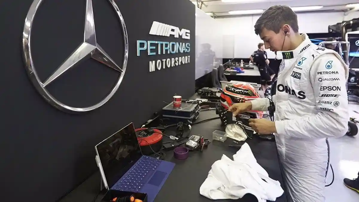George Russell Gabung Bersama Lewis Hamilton di Tim Mercedes