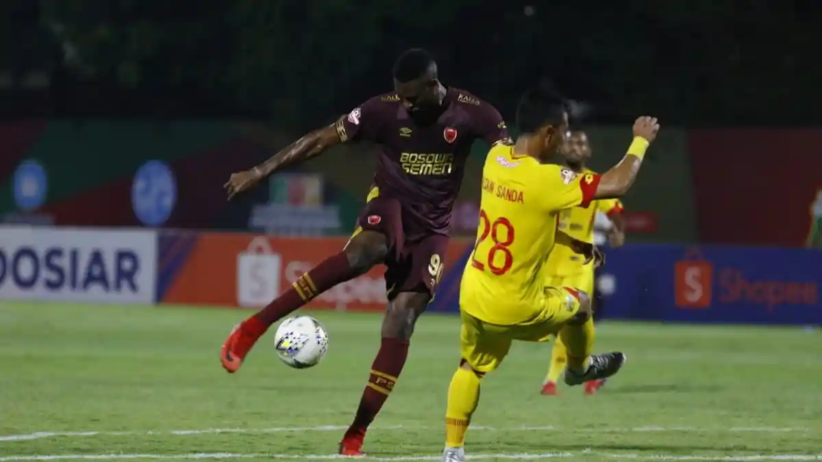 Gol Telat Ferdinand Tak Selamatkan PSM dari Kekalahan