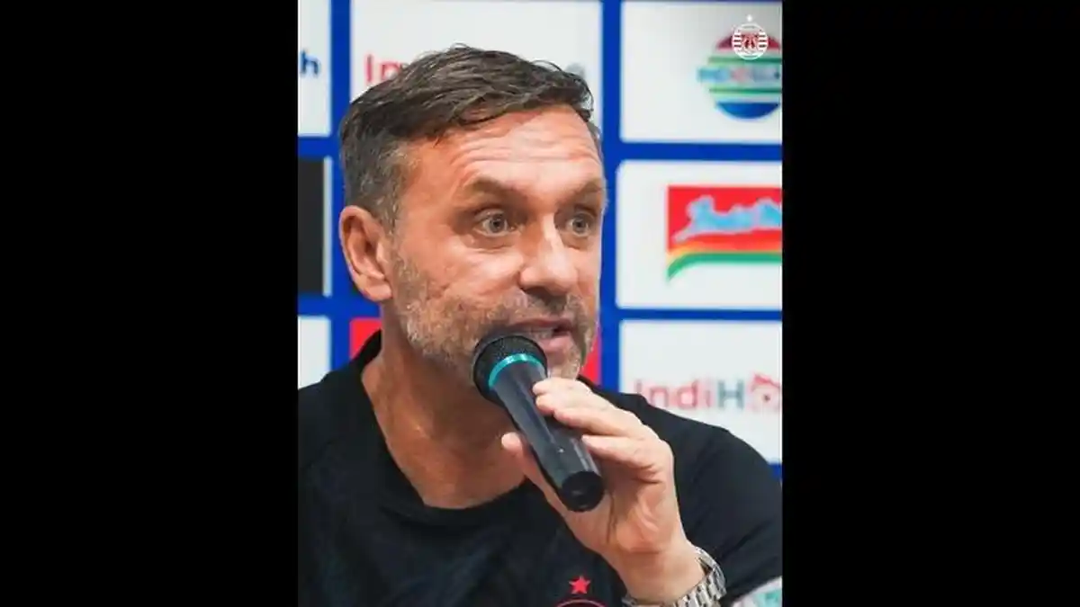 Live Streaming Arema FC vs Persija Jakarta, Thomas Doll Soroti Striker Arema