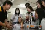 Memperkenalkan Kecerdasan Buatan ke Siswa SMA