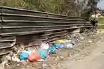 Jalan Utama Sei Binti di Batam Kembali Muncul Sampah, DLH Batam Baru Bersihkan Sehari Sebelumnya