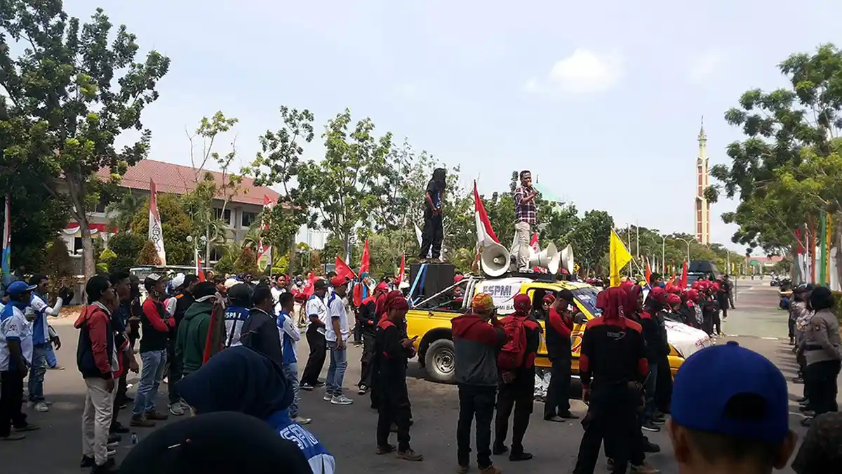 THR Boleh Dibayar Setengah Bulan Gaji, Ini Isi Revisi UU Ketenagakerjaan yang Diprotes Buruh Batam