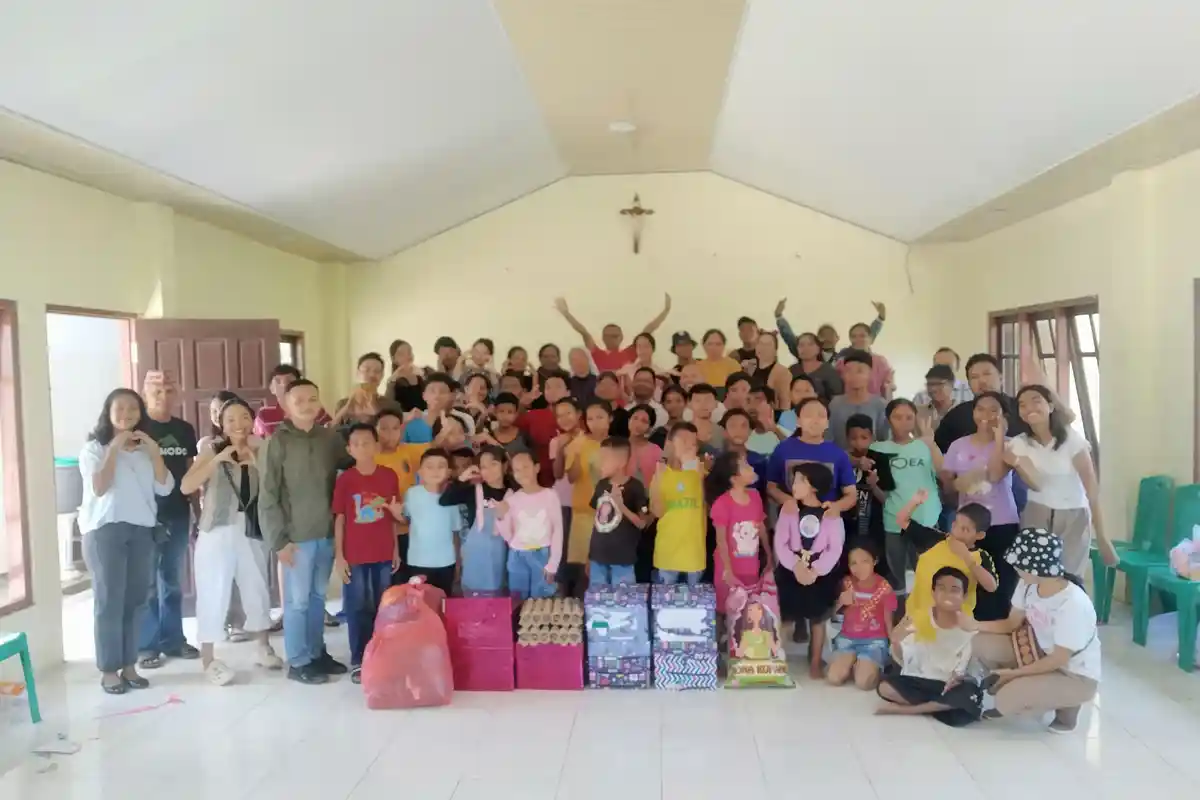 Maknai Tahun Yubilium KUB St Yoseph Stasi Fransiskus Naimata Berbagi Kasih di Susteran Alma  Baumata