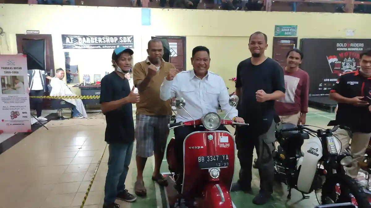 Hadiri Kontes Modifikasi Sepeda Motor di Sidikalang, Bupati Dairi Jatuh Hati Dengan Kendaraan Ini