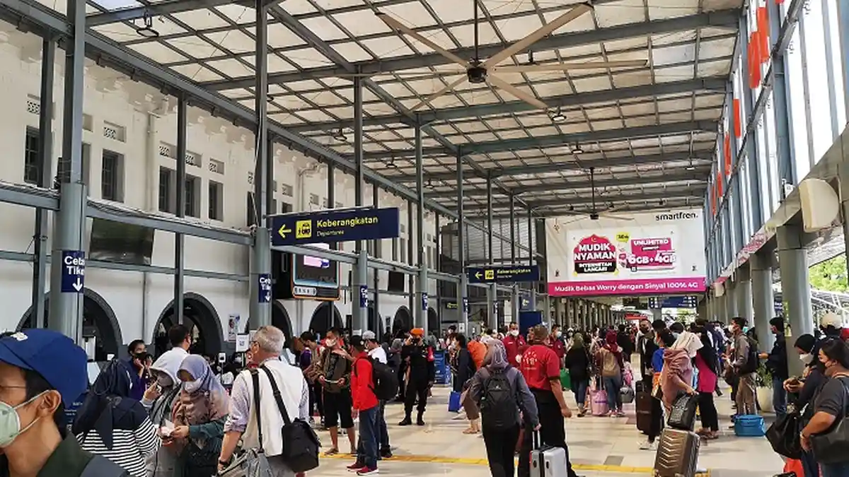 H-6 Jelang Lebaran, 16 Ribu Pemudik Berangkat dari Stasiun Pasar Senen