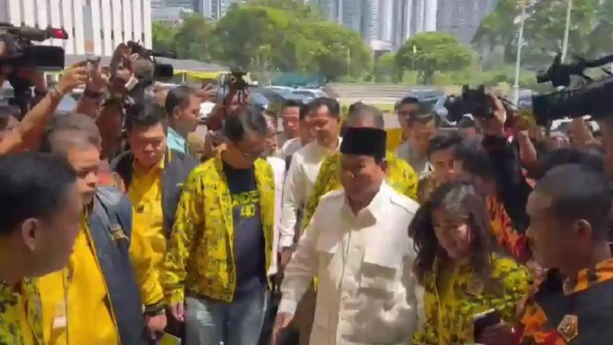 Saat Disambut Airlangga Hartarto di Rapimnas, Prabowo Subianto Diteriaki Kader Golkar