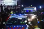 mobil-ambulans-jenazah-duo-bali-nine_20150429_095730.jpg