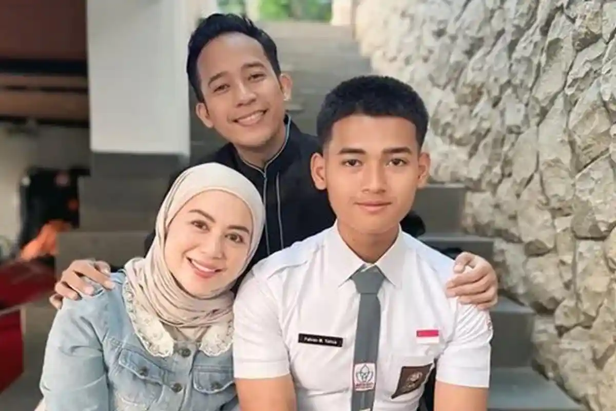 Sosok Fabian Muhammad Yahva, Anak Komedian Denny Cagur Jadi Anggota Paskibraka Banten di HUT 80 RI