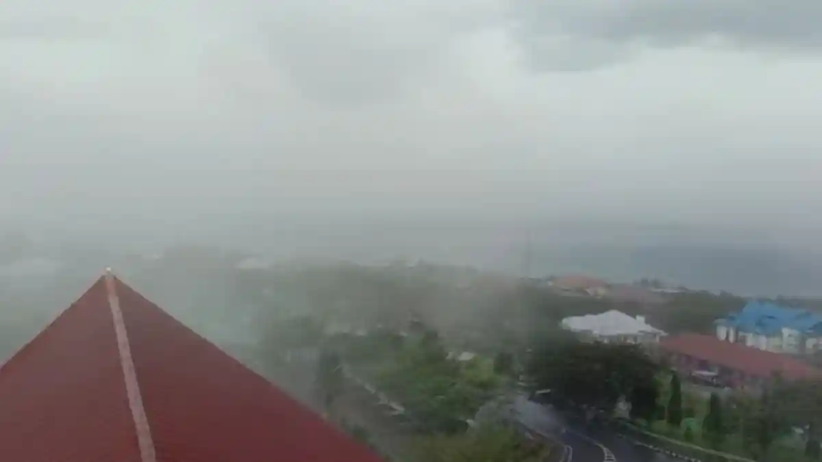 Cuaca Kota Jayapura Hari Ini: Abepura sampai Muara Tami Berawan dan Sore Hujan