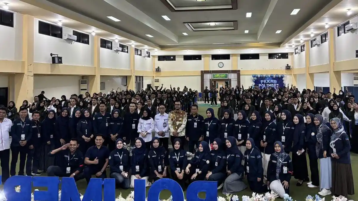 Polimerz Makassar Kuatkan Pendidikan Karakter Mahasiswa Baru Lewat PKKMB