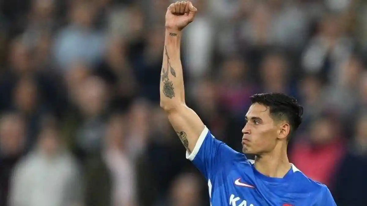 Resmi, Tijjani Reijnders Pemain Berdarah Maluku Gabung AC Milan