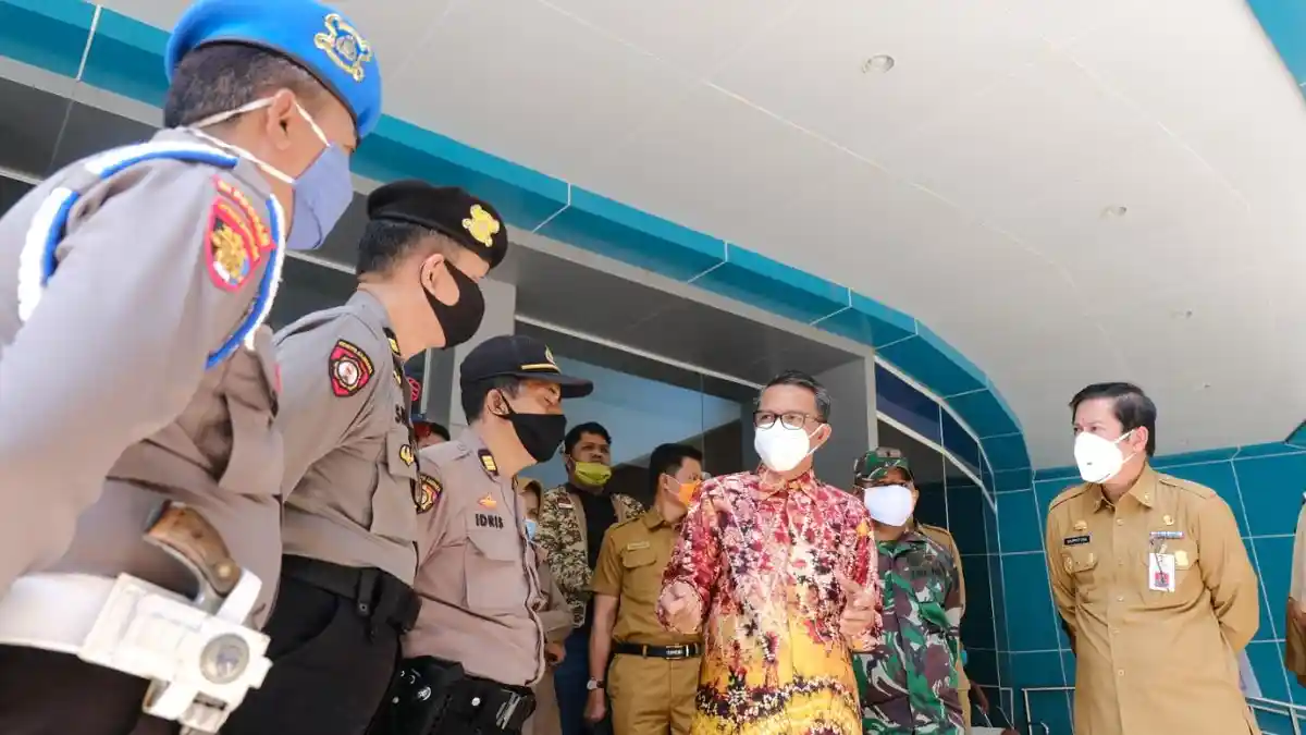 Gubernur Sulsel: Keamanan Rumah Sakit Diperketat - gubernur-sulsel-prof-hm-nurdin-abdullah-memastikan-b4.jpg