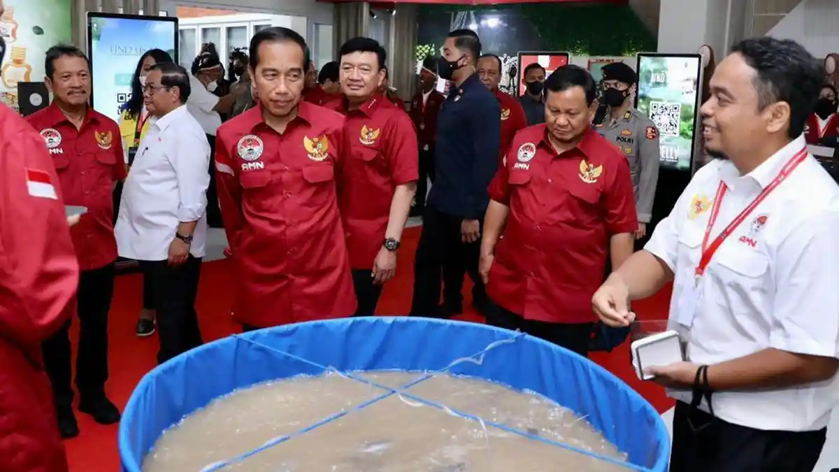 KKP Latih Mahasiswa AMN Surabaya Budidaya Lele Sistem Bioflok