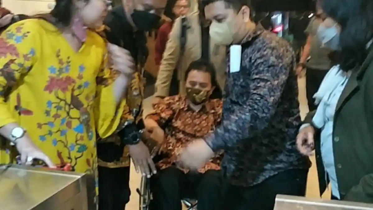 Roy Suryo Mengajukan Tahanan Kota dengan Alasan Kesehatan