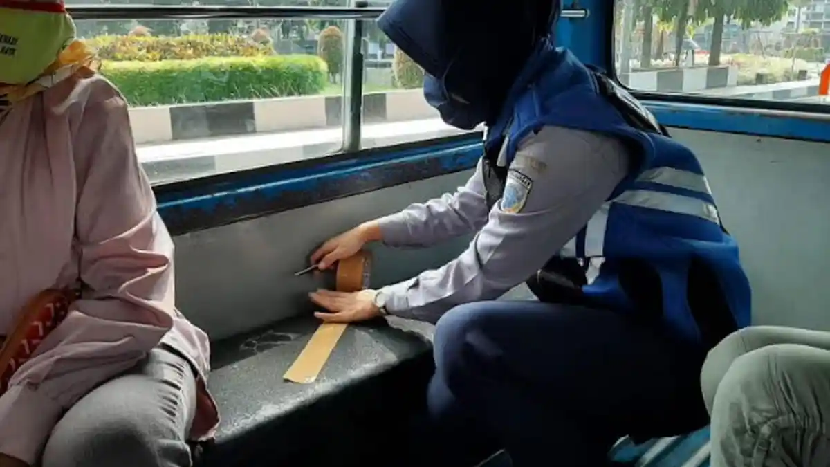 Jelang PSBB Malang Raya, Pembatasan Jarak di Mikrolet hingga Ojek Online Tak Boleh Angkut Penumpang