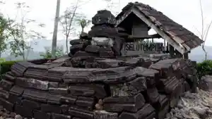 Candi-Selotumpuk-di-Blitar.jpg