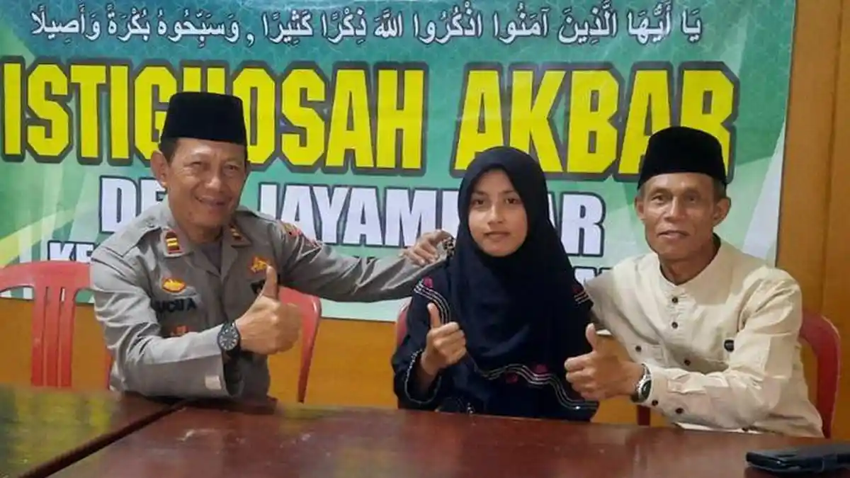 Remaja Nyaris Putus Sekolah di Sumedang Ini Jadi Anak Angkat Kapolsek Cibugel