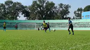 pemain-arema-fc-saat-menjalani-latihan-di-stadion-gajayana-malang.jpg