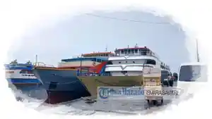 Potret-kapal-yang-berlabuh-di-Pelabuhan-Manado-asdg.jpg