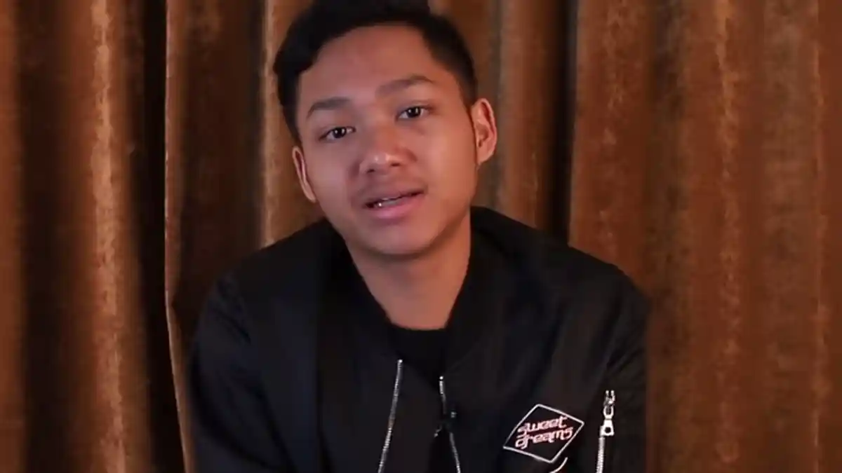 Curhatan Azriel Hermansyah Pernah Diselingkuhi Mantan Pacar, Hati Adik Aurel Nelangsa : Remuk !