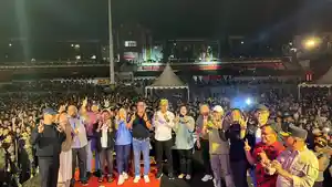 Rizal-Calvary-Marimbo-yang-hadir-dalam-perayaan-puncak-HUT-Kabupaten-Morowali-Utara.jpg