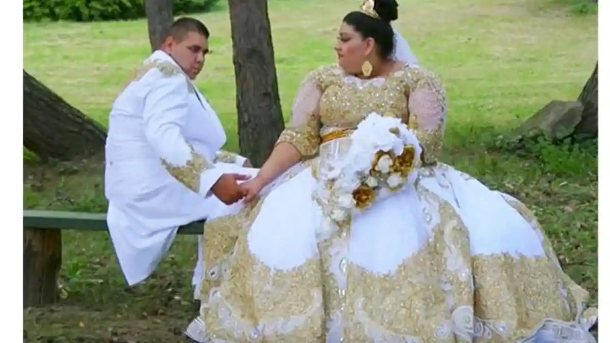 Pengantin Remaja Ini Nikah Mengenakan Gaun Seharga Rp 3 Miliar