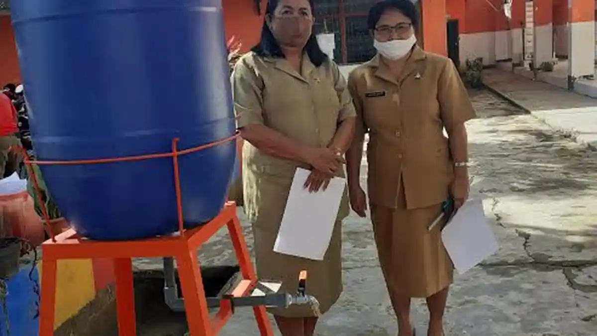 SDN Dede Kadu dan SD Katolik Sumba Barat Berlakukan Siswa Belajar Dari Rumah