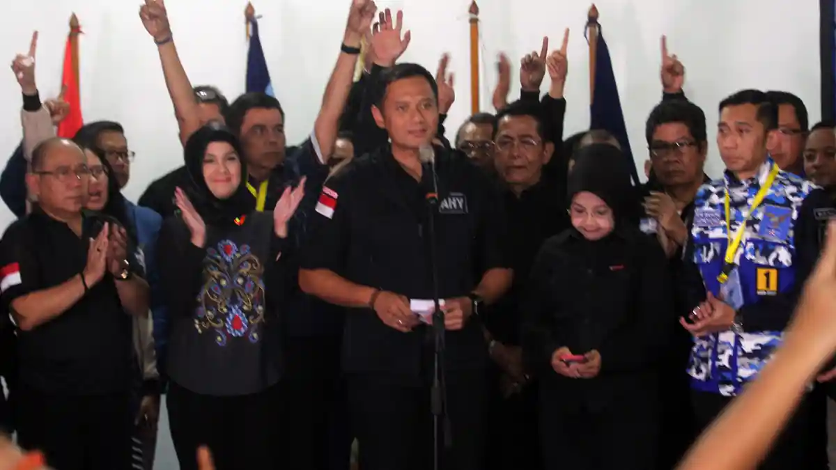 PKS Akui Komunikasi dengan Tim Agus-Sylvi