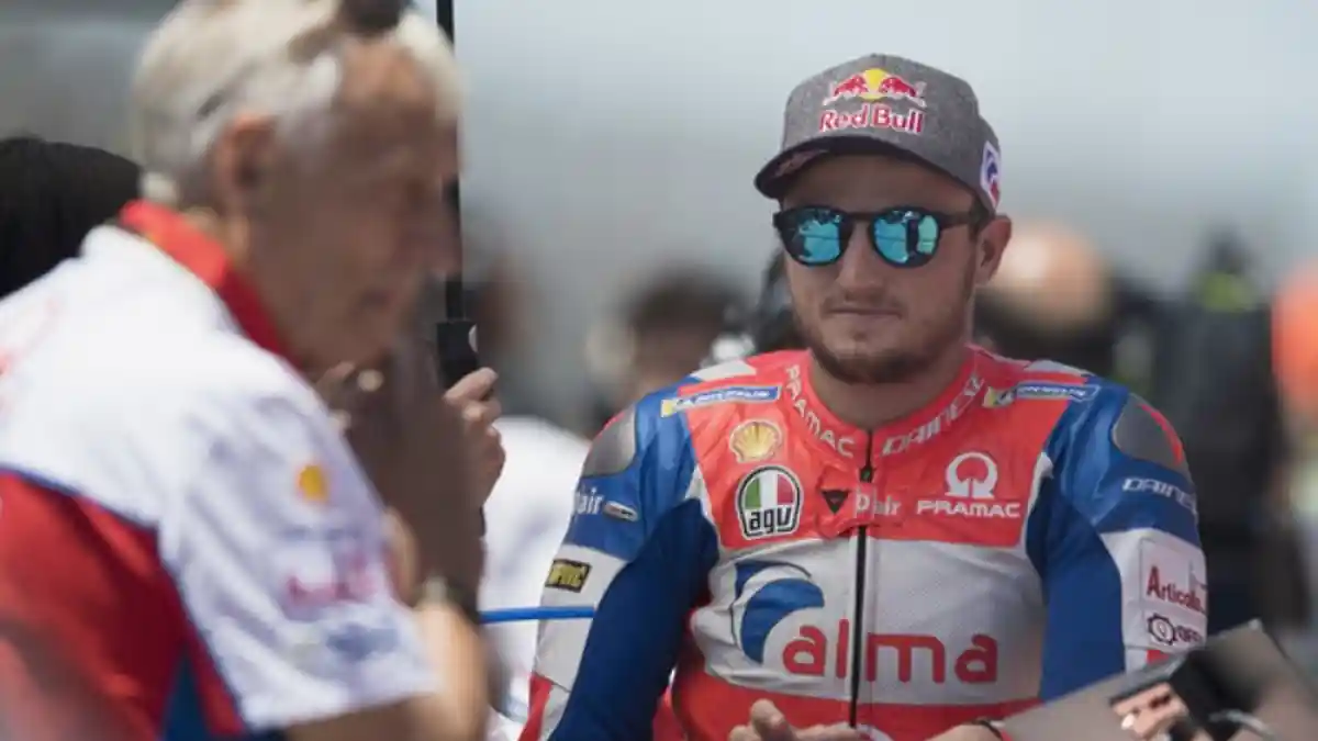 Valentino Rossi Gagal Dilewati Jack Miller Saat MotoGP Spanyol